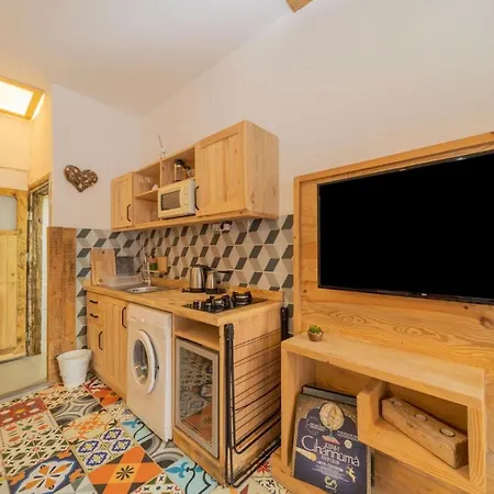 Apartament Central Studio Flat Close To Sea In Muratpasa