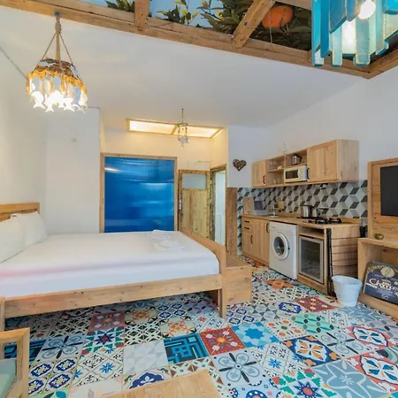 Central Studio Flat Close To Sea In Muratpasa